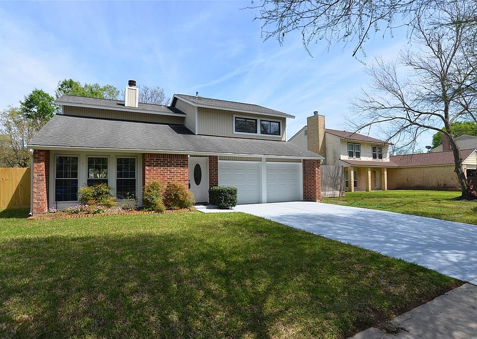 1st image of 431 Gleneagles Dr