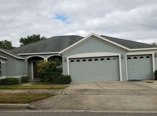 2490 Holly Berry Cir, Clermont, FL 34711