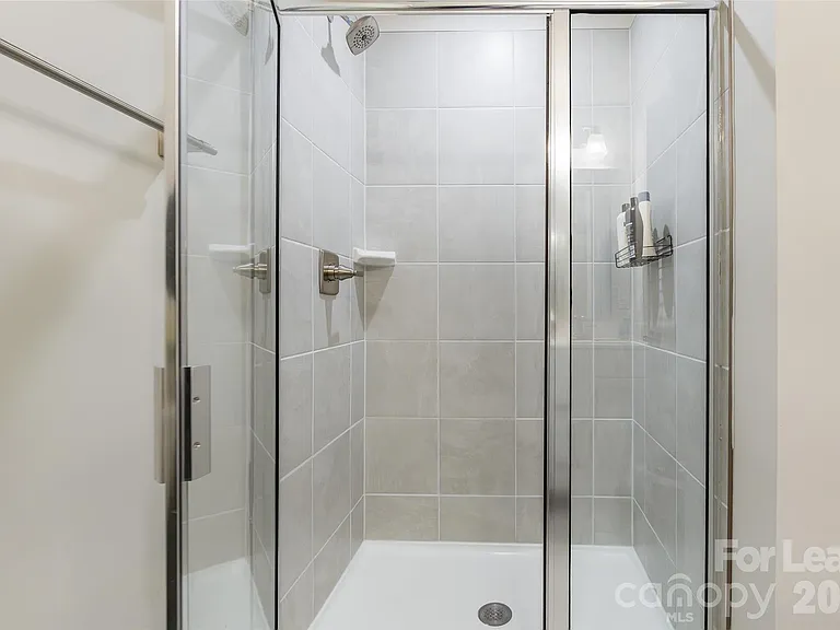 924 Broad River Ln — Photo 22