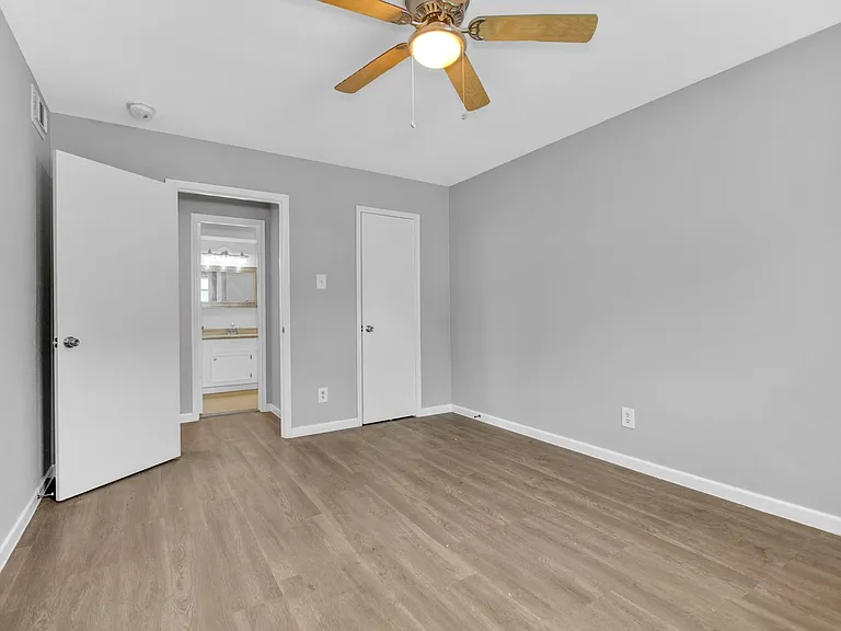 521 Spring Dr #3 — Photo 14