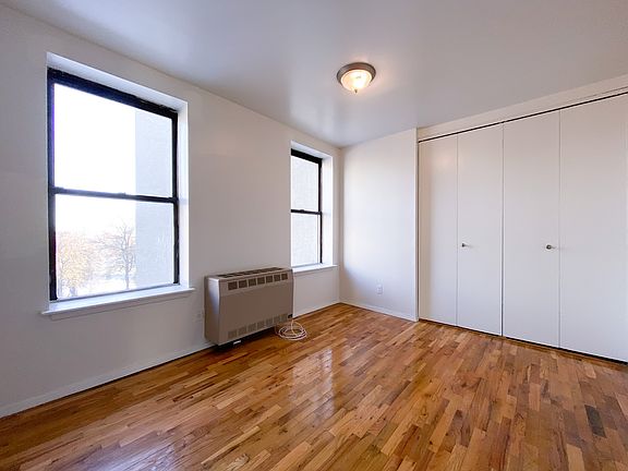 5th image of 71 W 109th St APT 4B