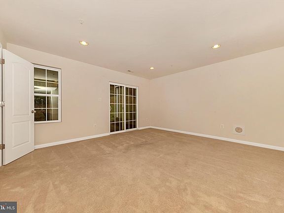 4th image of 6272 Newport Ct