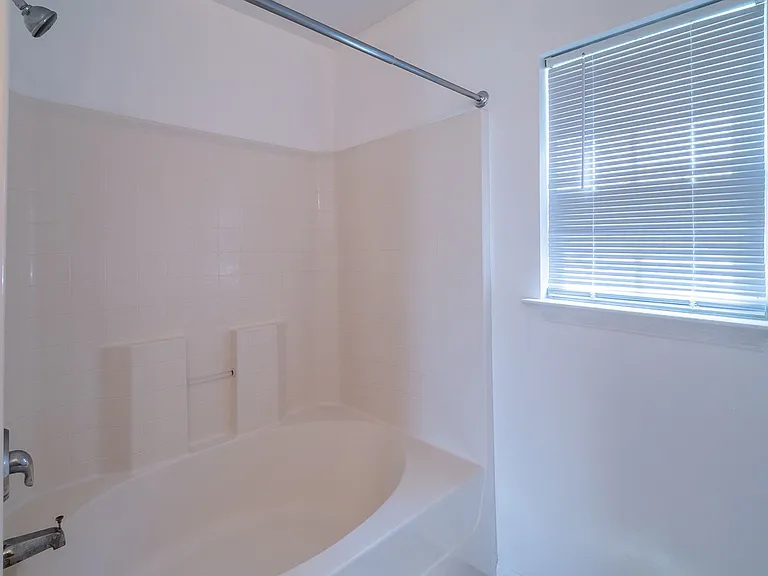 1053 Brianna Way — Photo 25