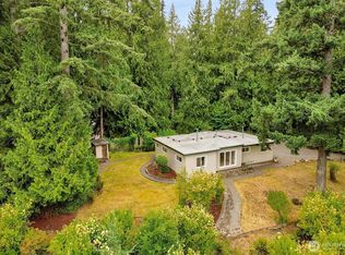 4210 Lakeway Dr, Bellingham, WA