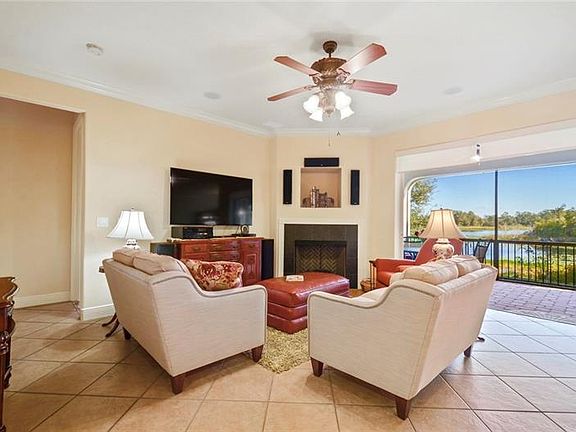 3rd image of 3545 Aquamarine Dr