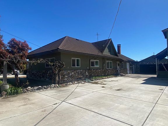 3rd image of 17710 E Cedar Ln