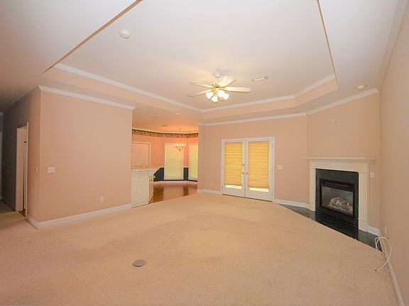 5th image of 300 Kirkwood Dr