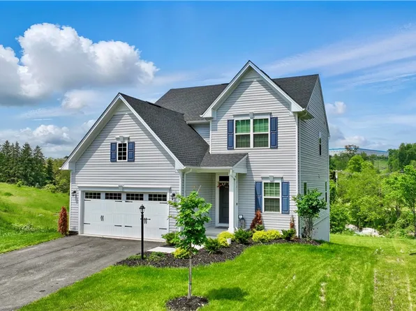 6 Dana Dr, Coraopolis, PA 15108