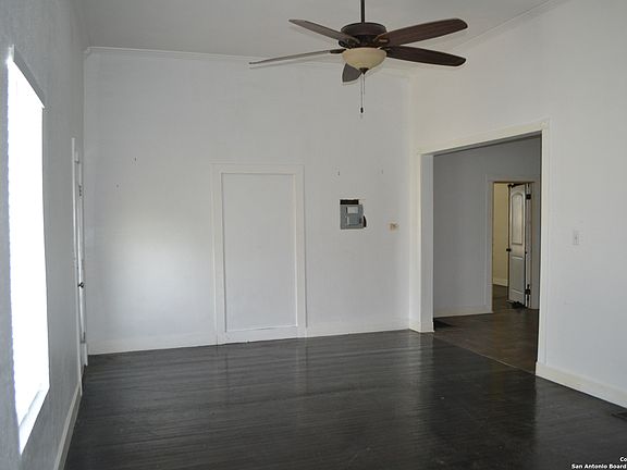 3rd image of 1118 WYOMING ST