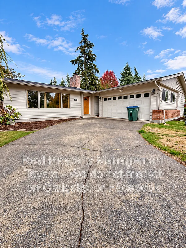 3 bed, 2.5 bath, 1740 sqft, $3,100 — Photo 1