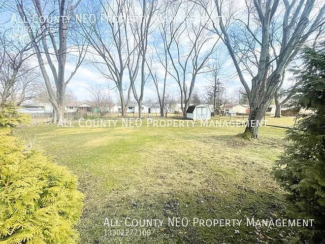 5727 Carolyn Dr — Photo 4