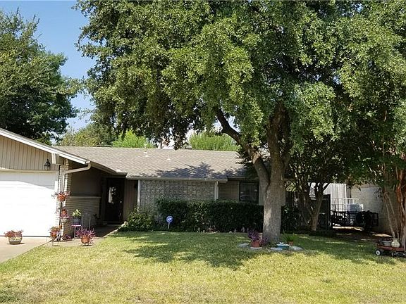 3rd image of 510 Forrest Hill Ln