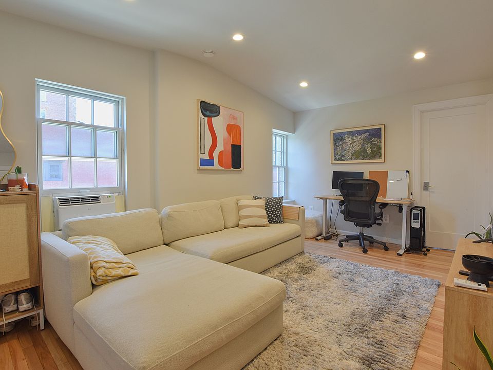 1st image of 57 Jane St APT 3