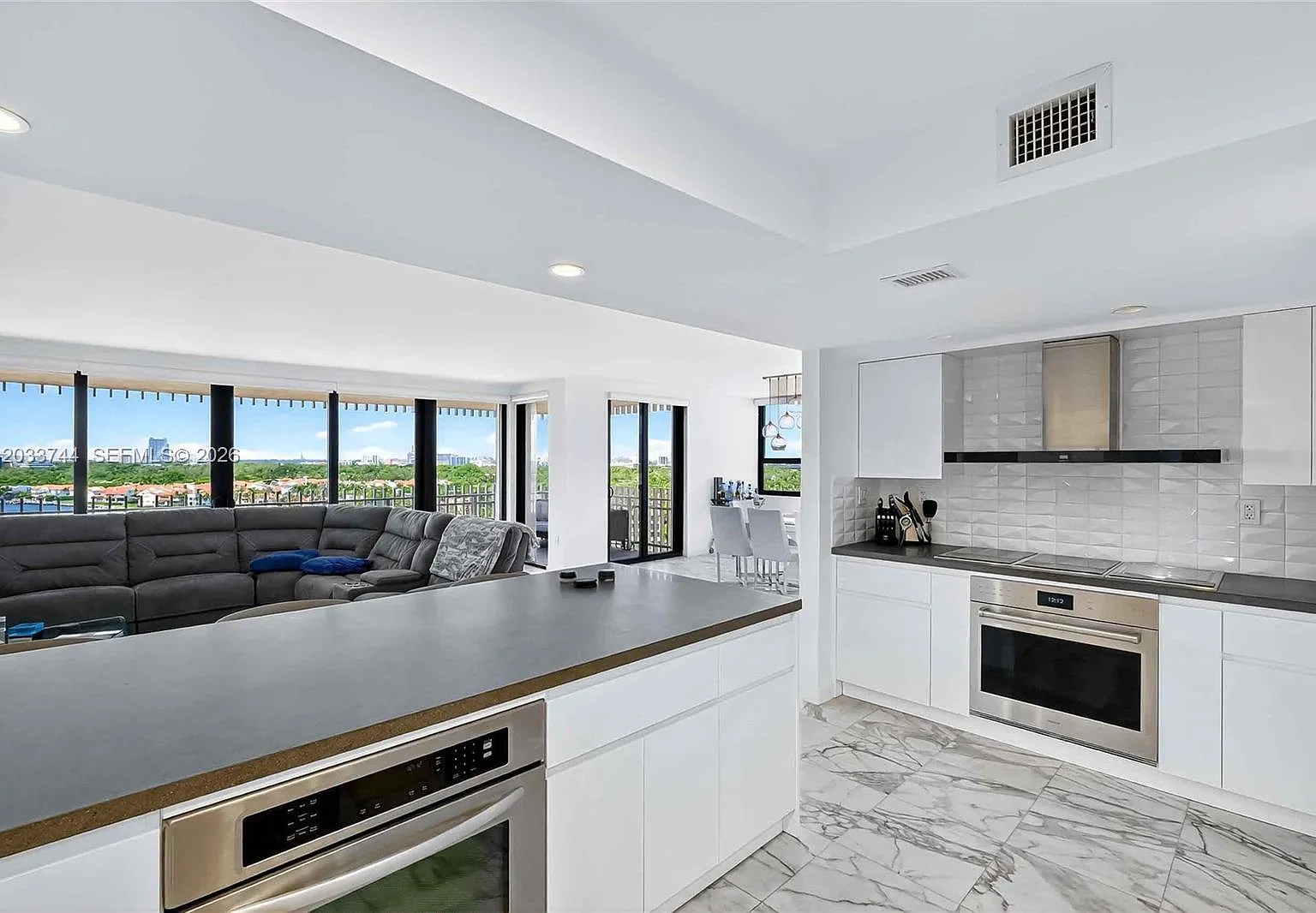 Grove Isle Condo — Photo 4