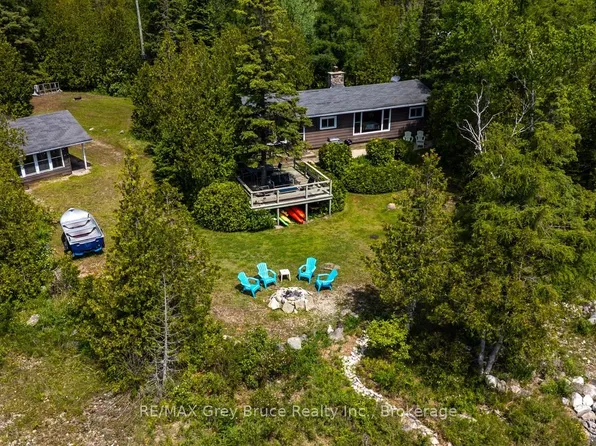594 Warner Bay Rd, Northern Bruce Peninsula, ON N0H 2R0