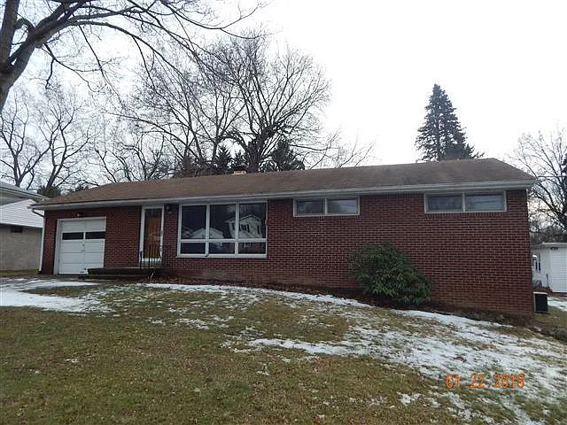 4610 Magnolia Rd NE photo 1