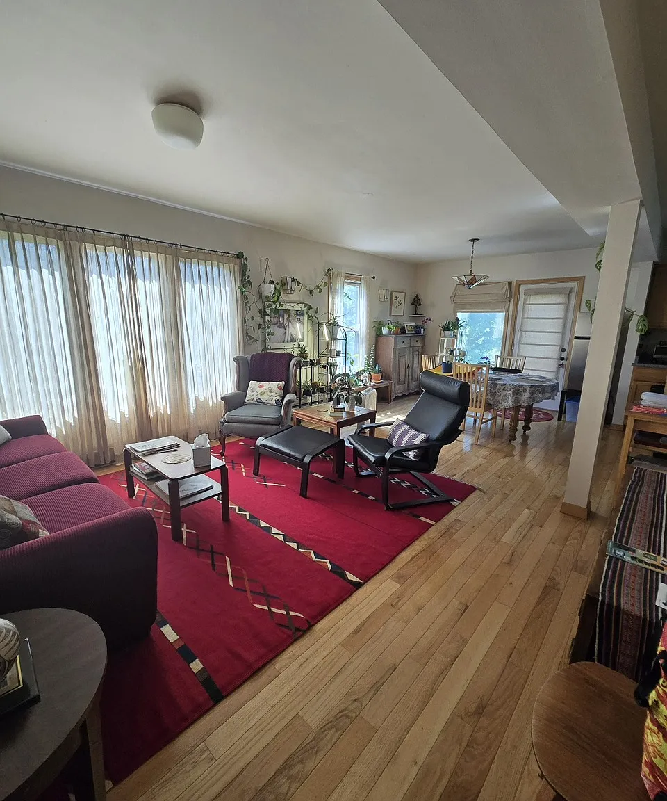 4 bed, 1728 sqft, $3,950 — Photo 1