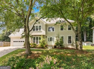 1090 Steeple Run, Lawrenceville, GA 30043