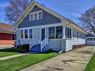 912 Gleason Ave, Aurora, IL 60506