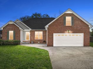 3804 Parade Dr, Clarksville, TN 37040
