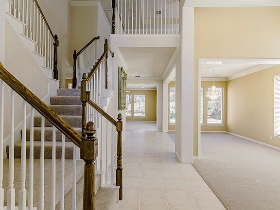 3rd image of 3124 Prestonwood Dr