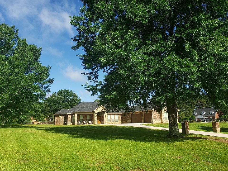 1st image of 6727 N Hills Dr