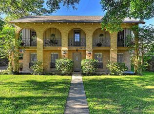 5522 Sheraton Oaks Dr, Houston, TX 77091