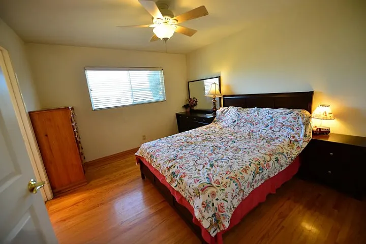 955 Sheila Ct — Photo 9