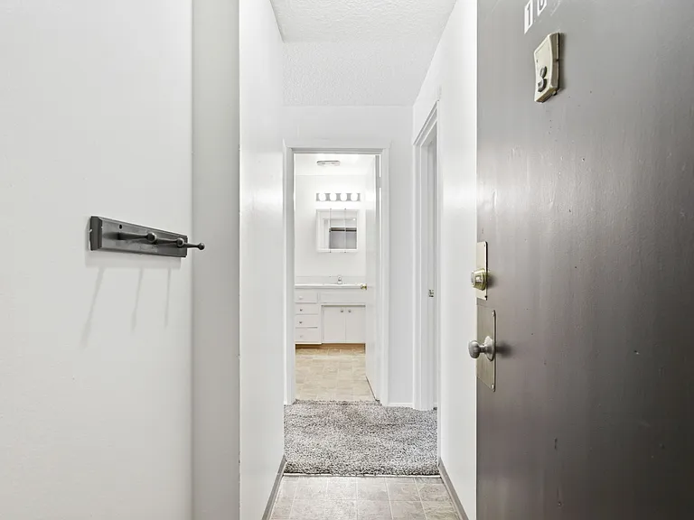 22405 30th Ave S #104 — Photo 3