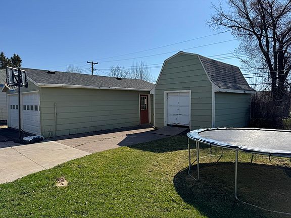 4th image of 102 Hays Cr