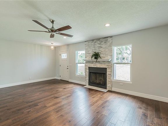 5th image of 14718 Pine Dr