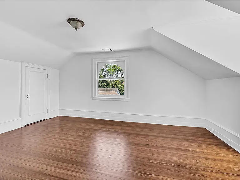 159 E Shore Rd — Photo 28