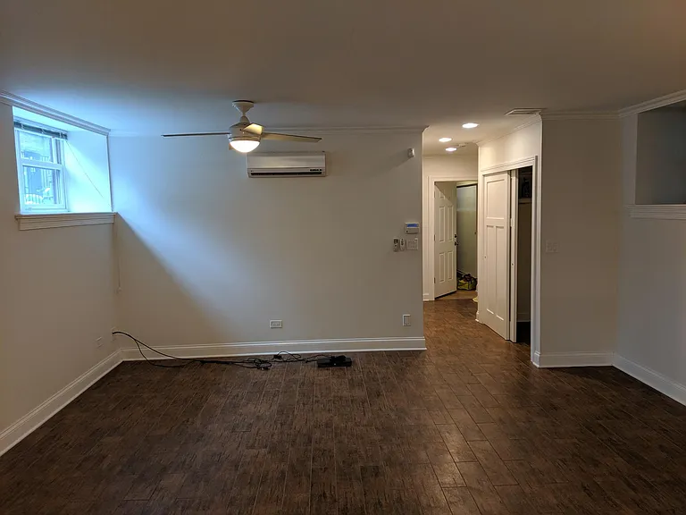 245 W Willow St — Photo 4