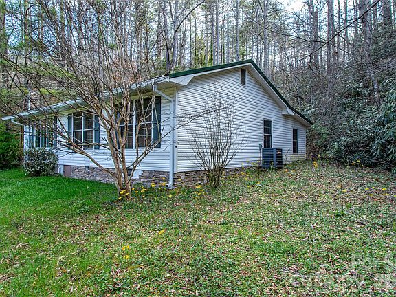 2nd image of 108 Poplar Gap Rd