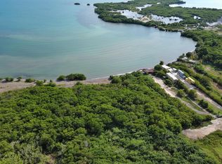 7 Calle Playa Clavelina, Santa Isabel, PR 00757