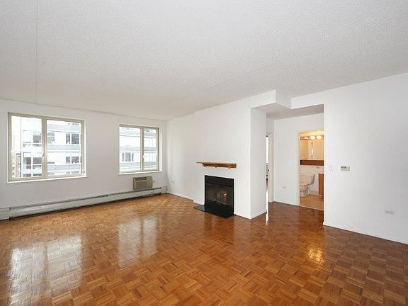 5th image of 95 Worth St #1406