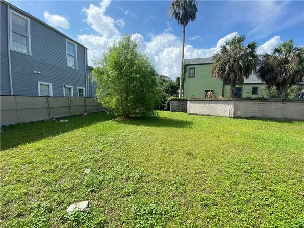 2100 Burgundy St, New Orleans, LA 70116