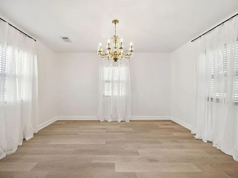 3415 Southmore Blvd — Photo 11