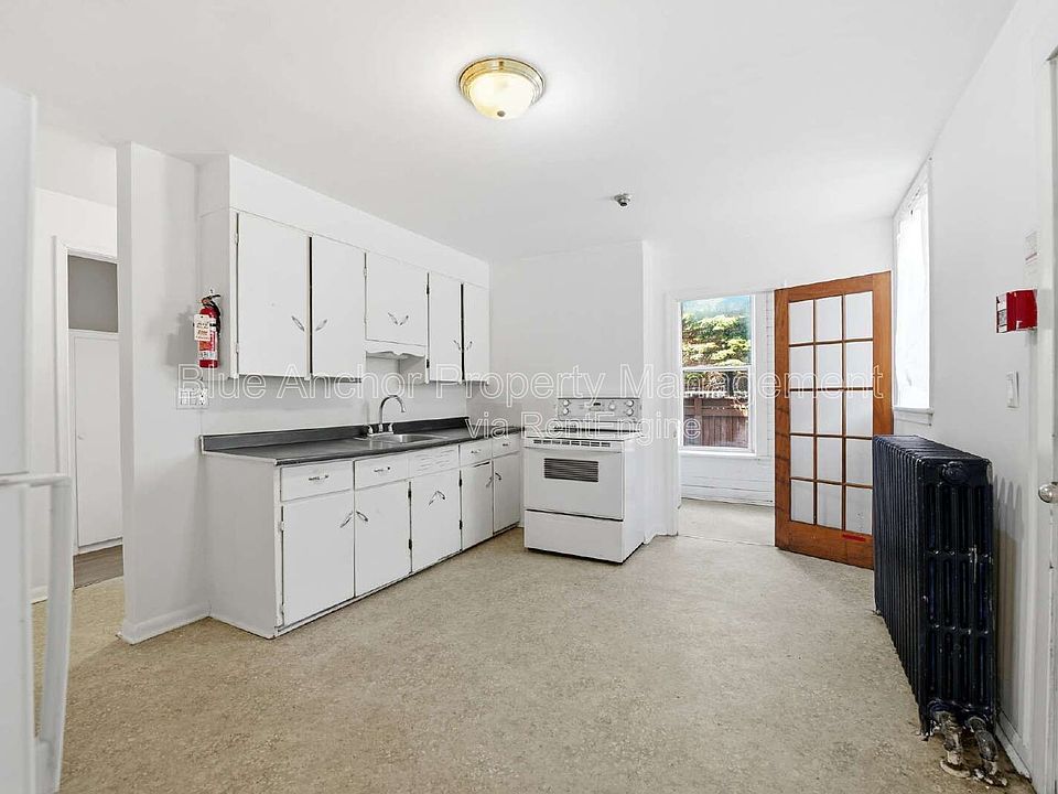 1st image of 114 King St #2