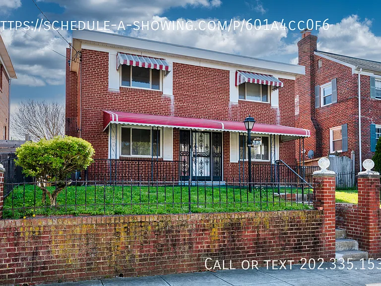 1525 Channing St NE — Photo 12