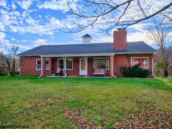 818 Elliots Ridge Rd, Elkins, WV 26241