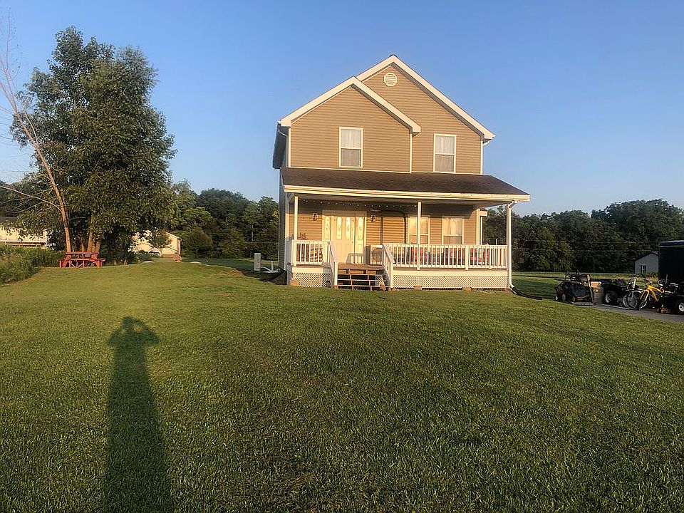 1st image of 557 Seneca Dr