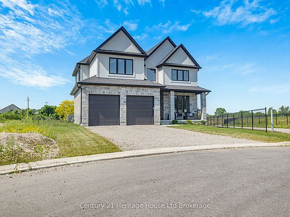 4th image of 18 Thompson Ct