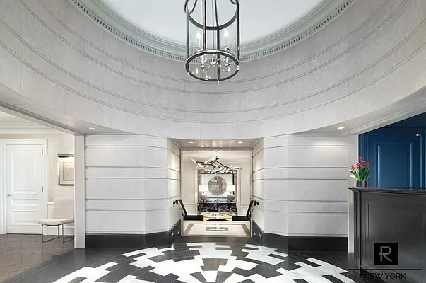 Rented by R New York | media 30