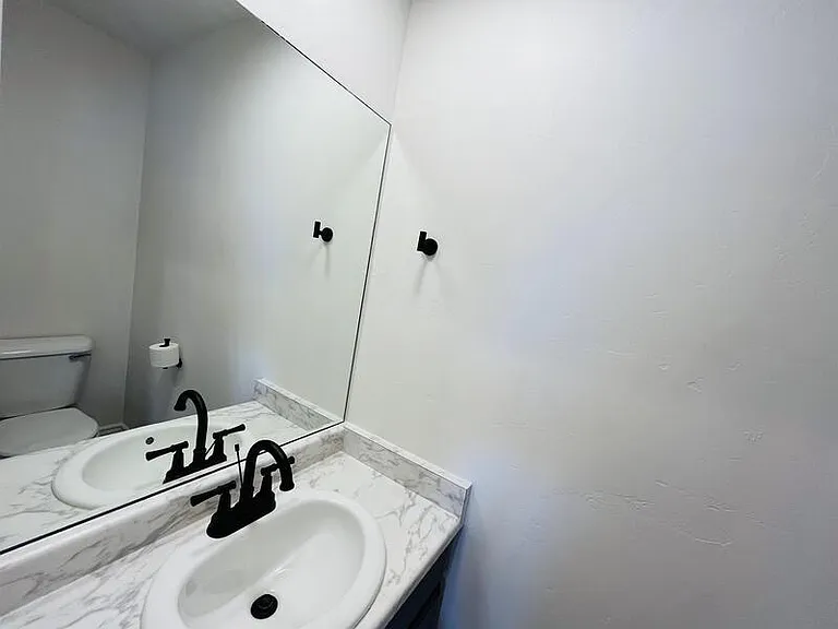 632 E Long Shadow Dr #1 — Photo 10