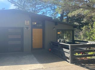 7331 Woodrow Dr, Oakland, CA 94611