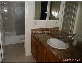 3rd image of 1825 Country Meadows Dr