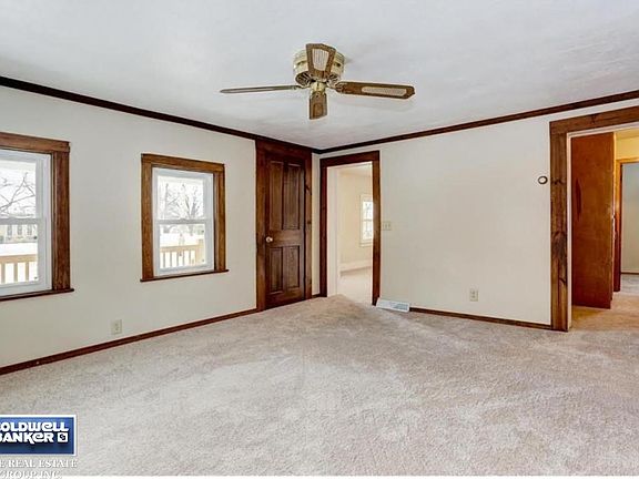 Large Sunny Living Room