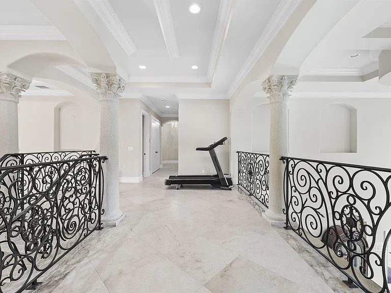 510 San Marco Dr — Photo 45