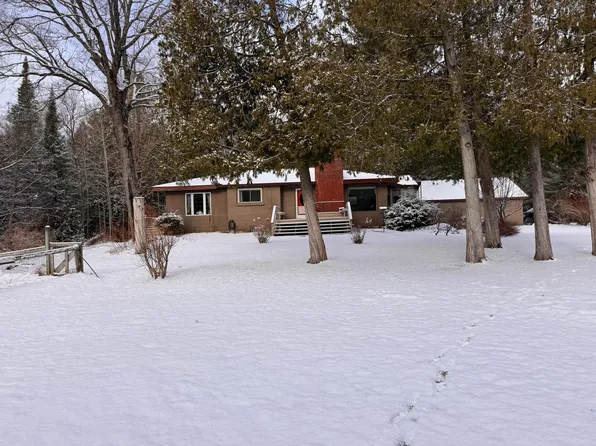 7591 W Hulbert Rd, Frederic, MI 49733